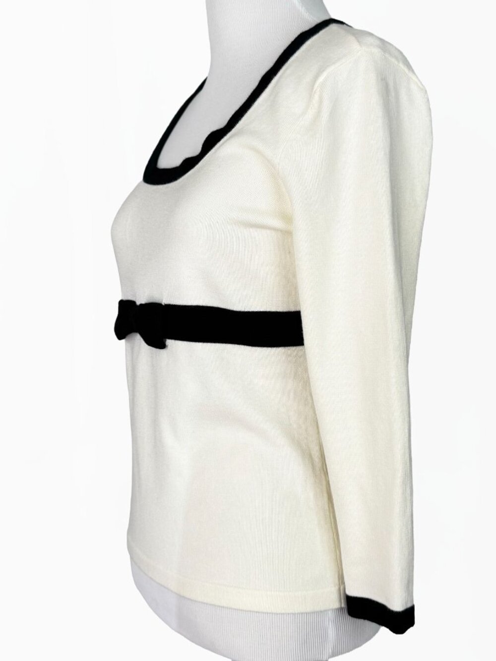 New York & Company Womens 3/4 Sleeve Knit Sweater XS Cream Black Trim Bow Top - Picture 4 of 7